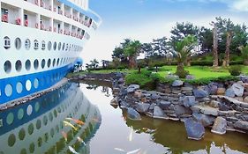Sun Cruise Resort And Yacht